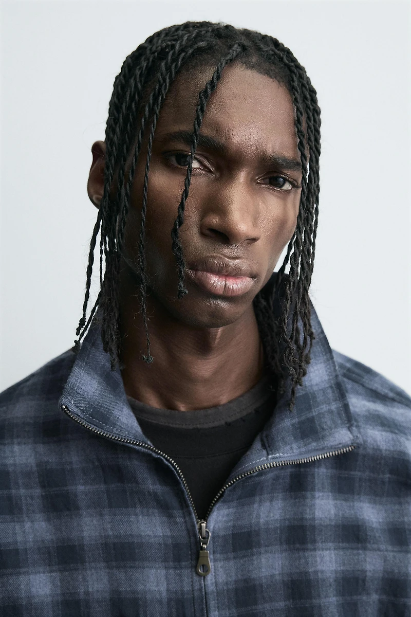 ZIP-UP PLAID SHIRT