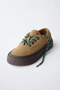 CONTRAST LEATHER SNEAKERS