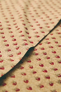 DRAP DE DESSUS PERCALE FRAISES | KATHARINE POLE