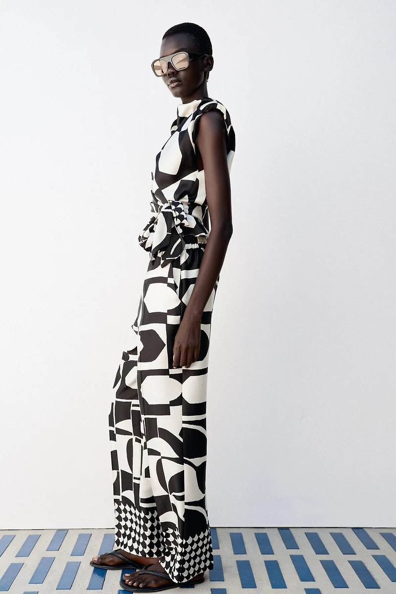 GEOMETRIC PRINT PANTS