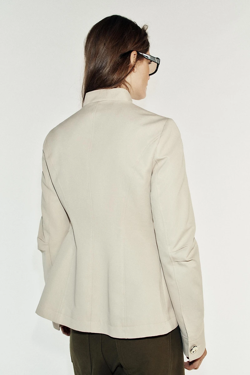 BLOUSON CINTRÉ À COL MONTANT