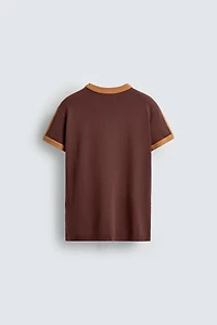 CONTRAST STRIPE T-SHIRT