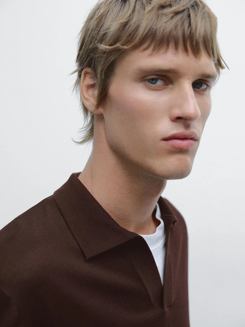 Knit sweater with a polo collar