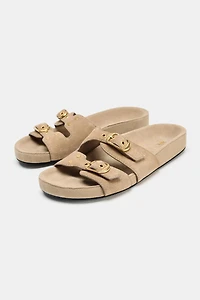 SANDALES EN DAIM À BOUCLES