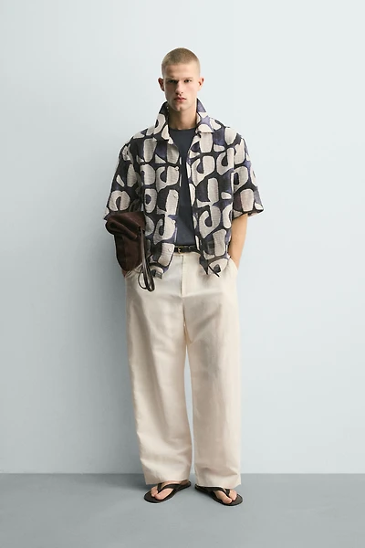 CHEMISE À IMPRIMÉ GÉOMÉTRIQUE