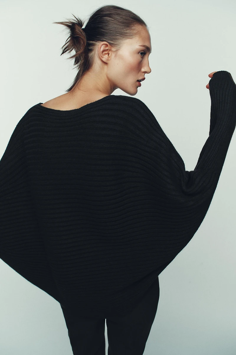 PULL EN MAILLE STRUCTURÉE À VOLUME