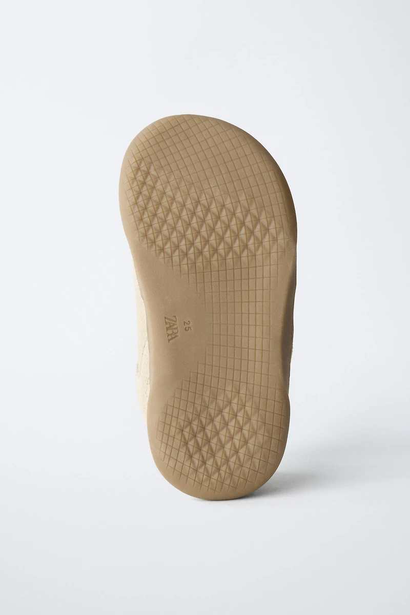 STRAPPY LEATHER BAREFOOT SNEAKERS