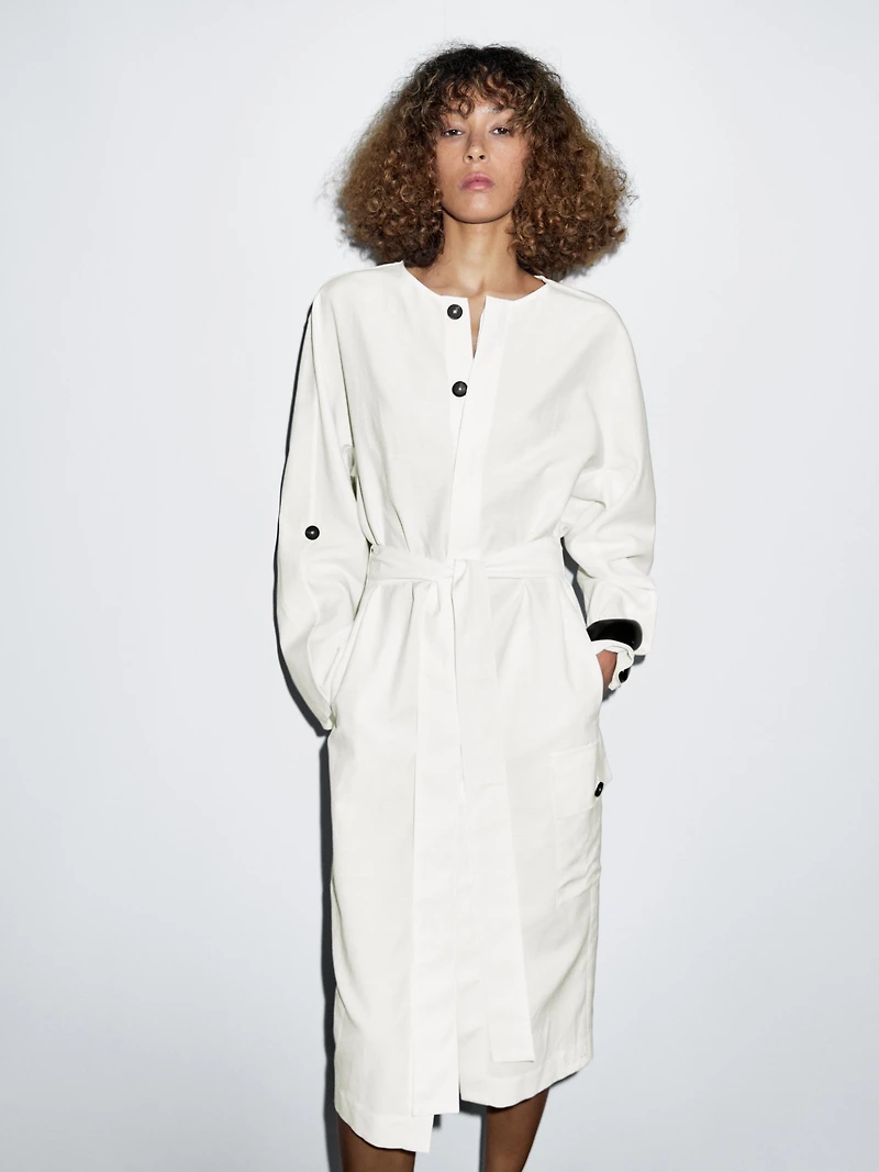 Shirt dress with contrast buttons