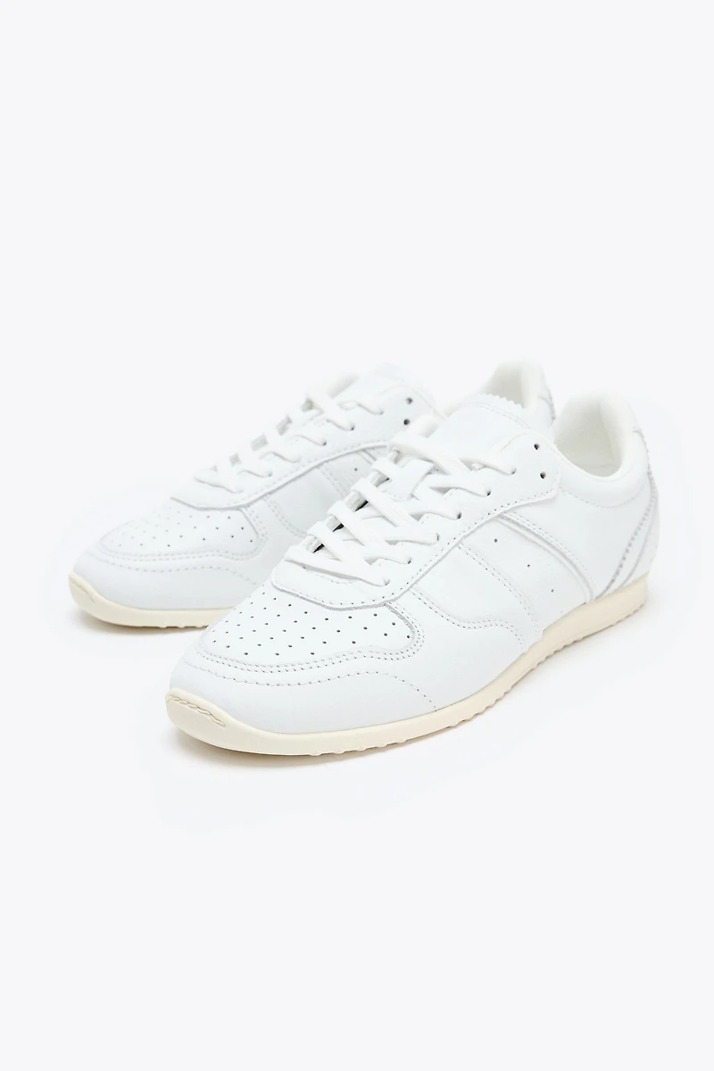 CHAUSSURES DE SPORT EN CUIR