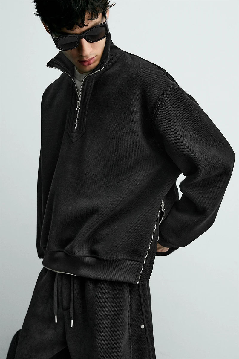 CORDUROY QUARTER-ZIP SWEATSHIRT