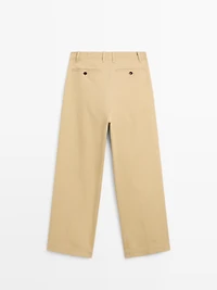 Wide-leg trousers
