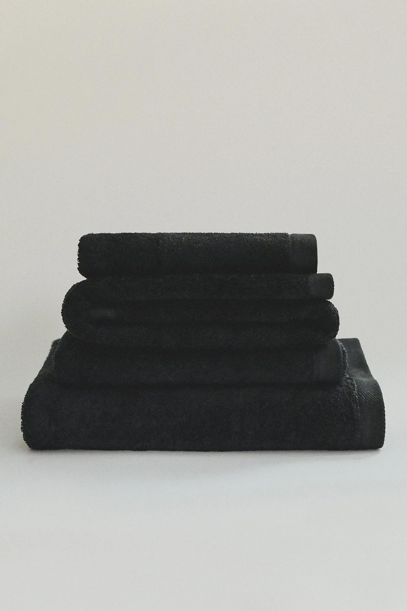 PLAIN COTTON TERRYCLOTH BATH TOWEL (500 GXM²)