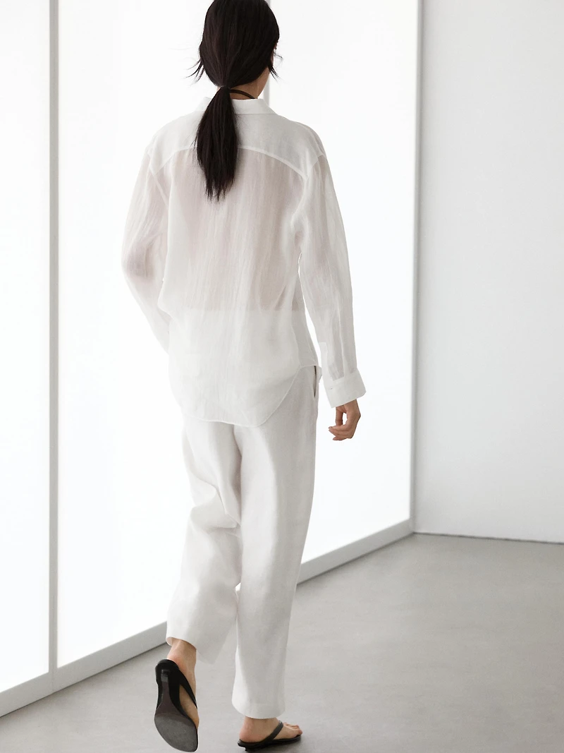 Flowing shirt with collar