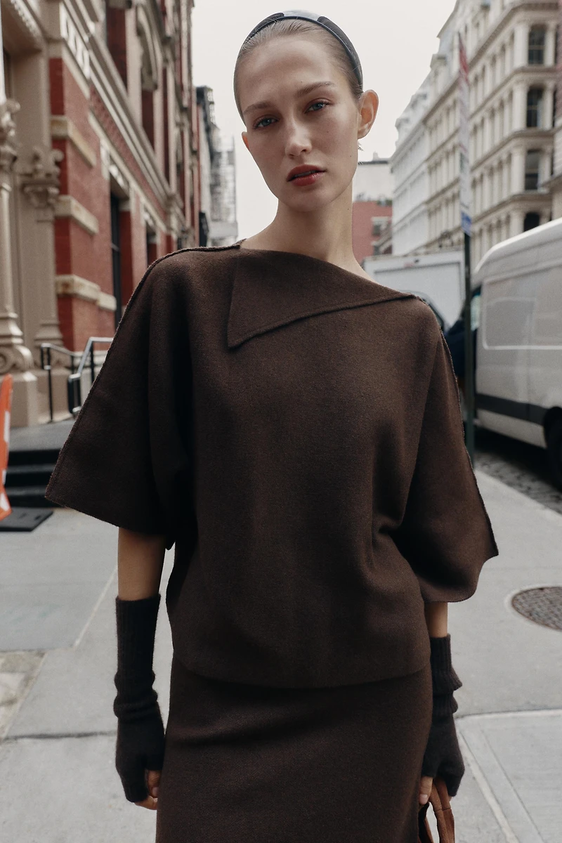 LAPEL COLLAR KNIT JUMPER