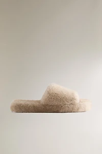 FAUX FUR FLATFORM SLIPPERS