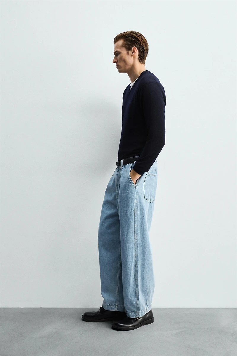 PLEATED WIDE FIT DENIM CHINO PANTS