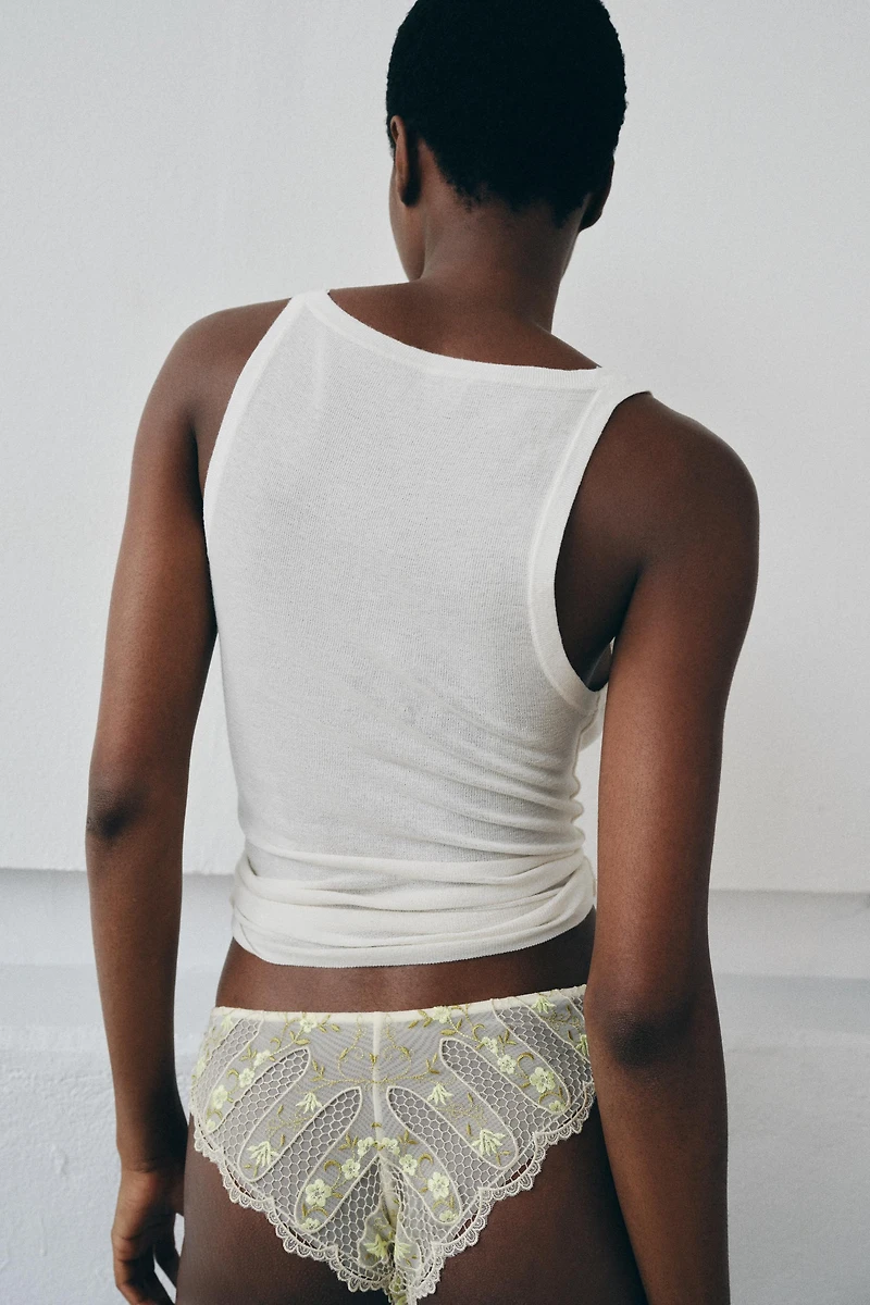 FLORAL EMBROIDERED LACE PANTIES