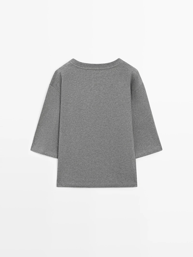 100% cotton scoop neck T-shirt