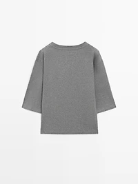 100% cotton scoop neck T-shirt