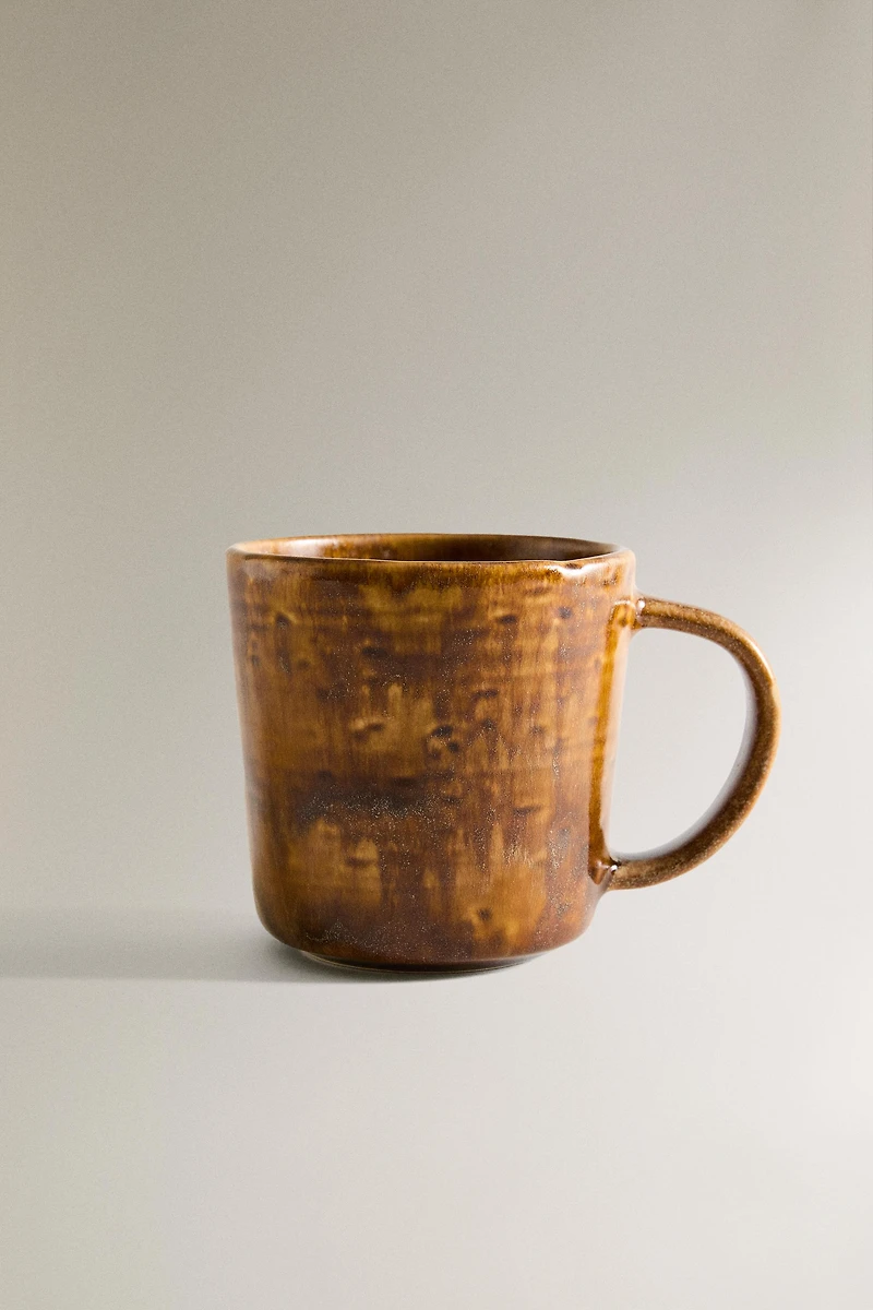 BROWN STONEWARE MUG