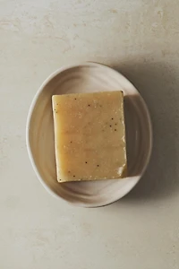 CERAMIC BATHROOM SOAP DISH WITH TEXTURE