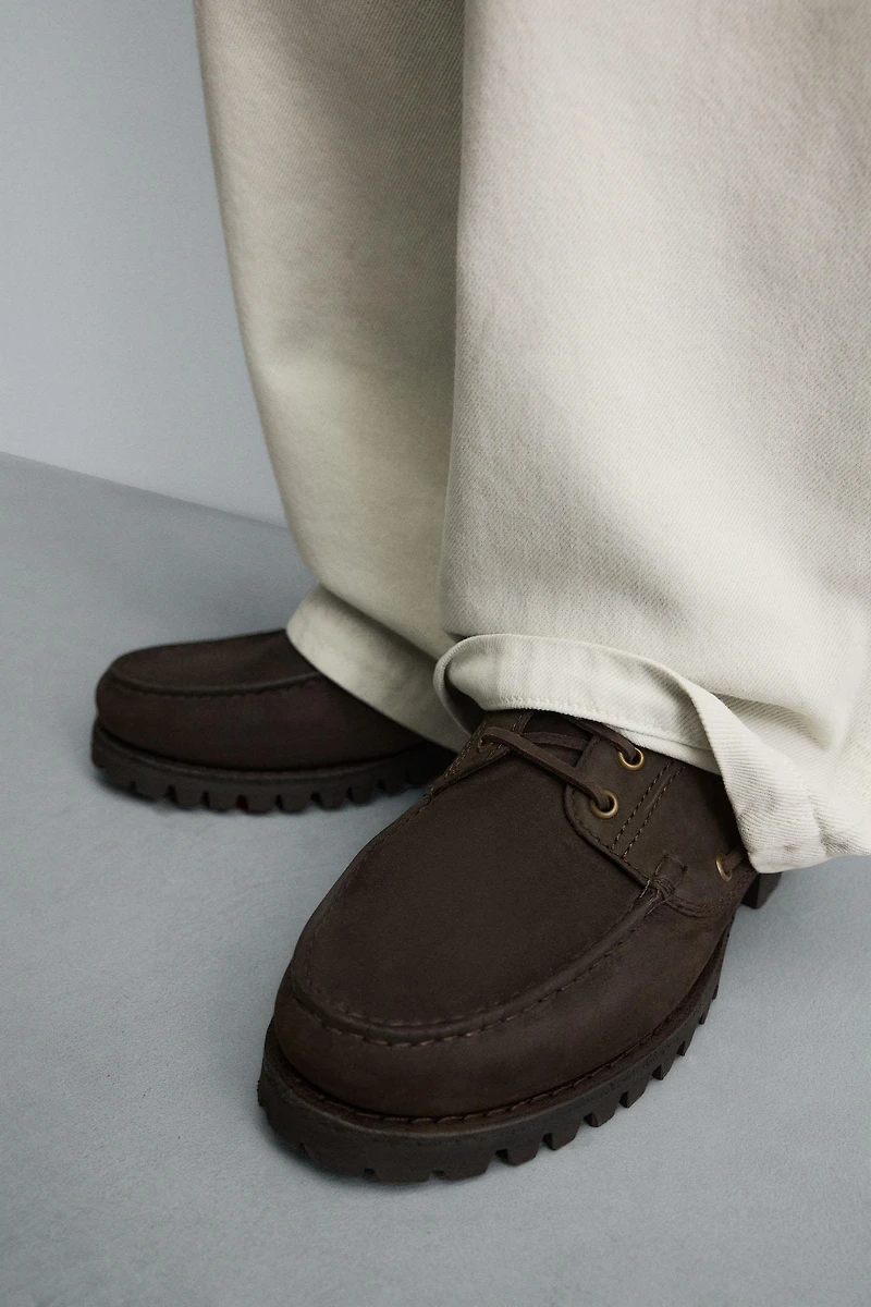 CHAUSSURES BATEAU EN CUIR