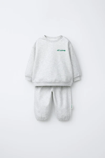 SWEATSHIRT AND PANTS SET WITH TEXT