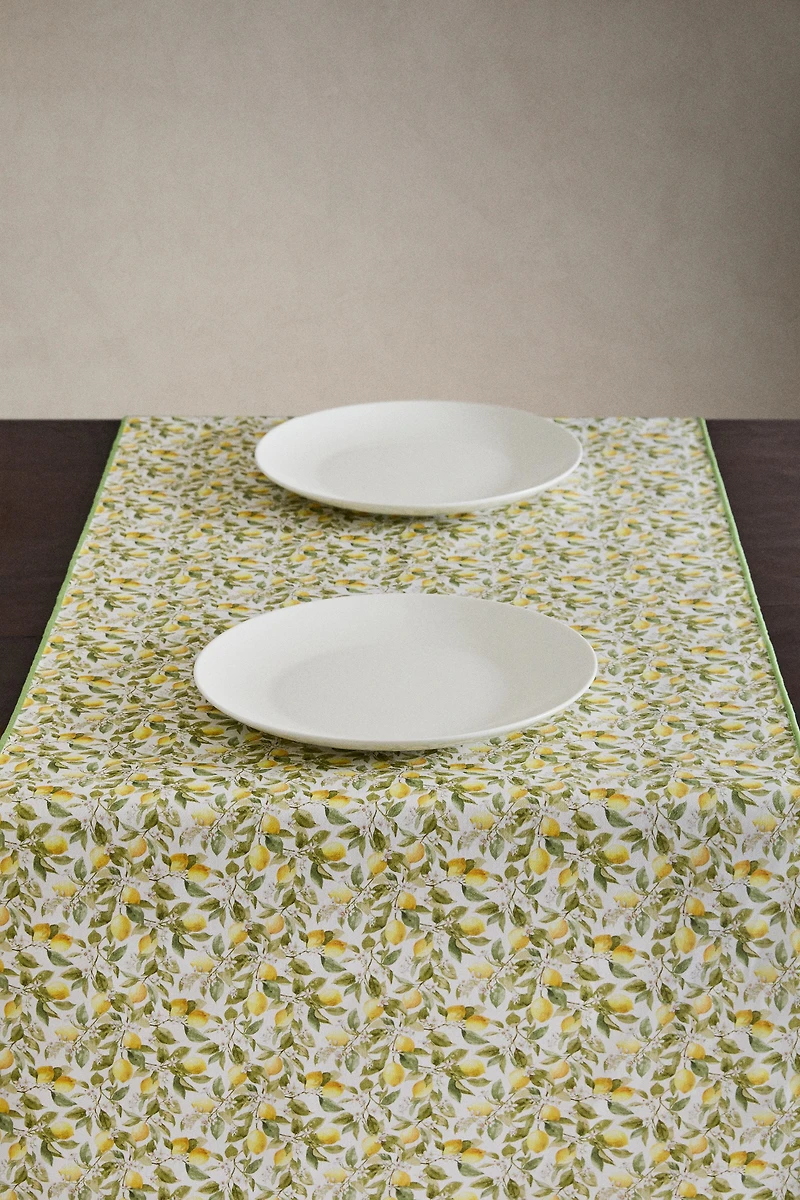 RESIN-COATED LEMON TABLE RUNNER