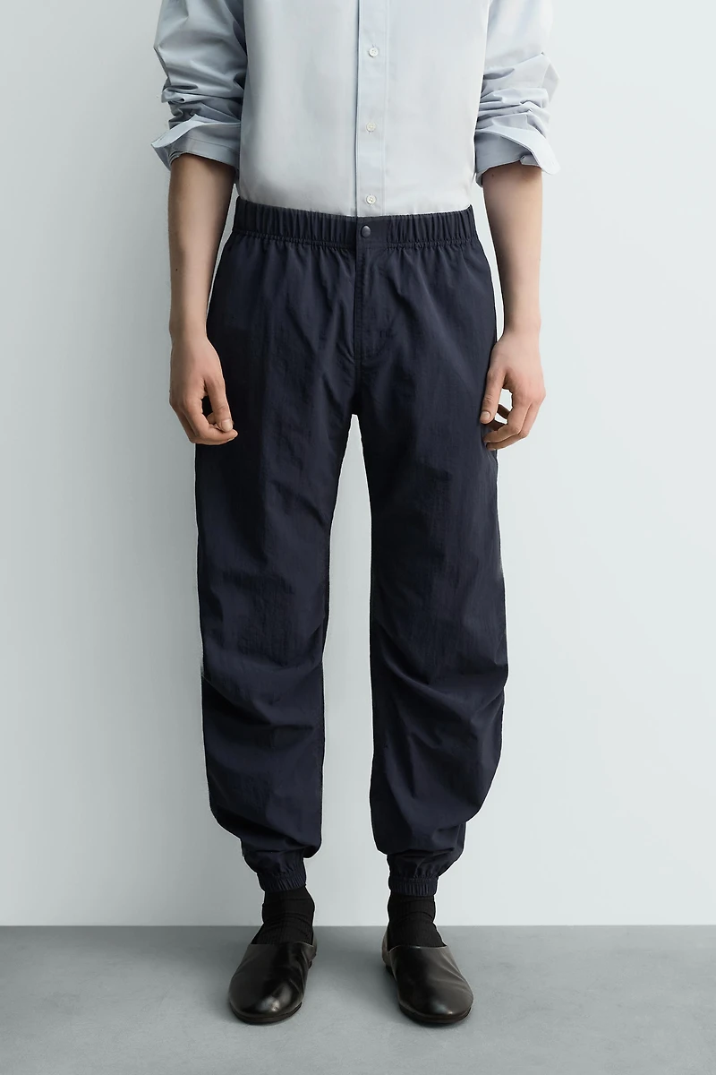 PANTALON TECHNIQUE COUPE DÉCONTRACTÉE