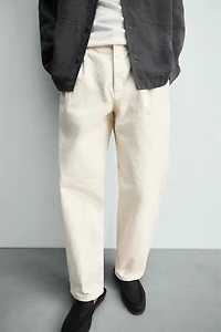 PANTALON PLIS CHEVRONS
