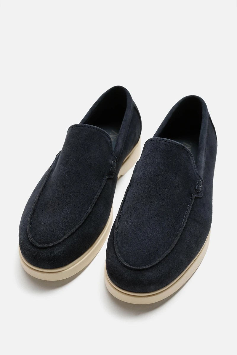 CASUAL LEATHER LOAFERS