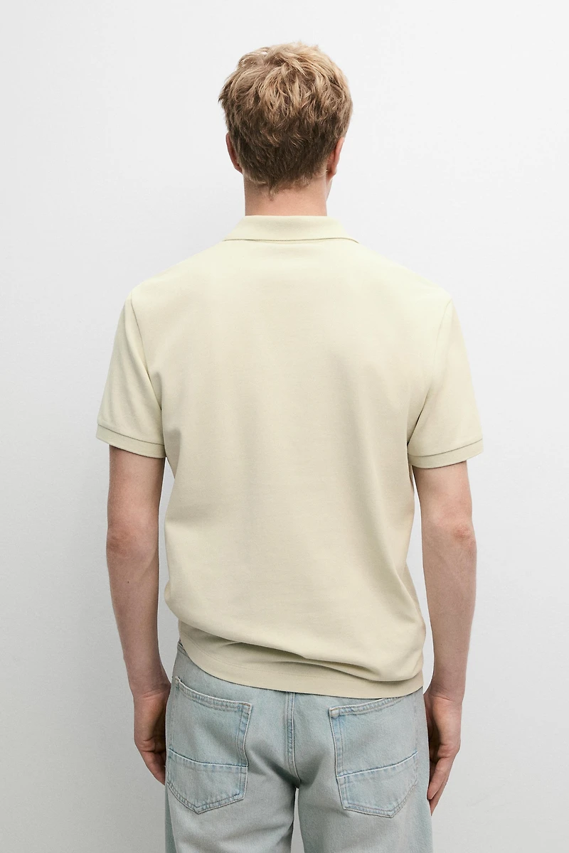 Polo en coton piqué micro-texturé