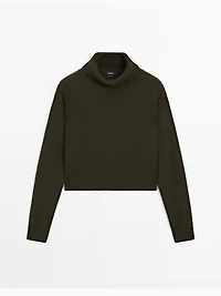 100% cashmere short knit sweater
