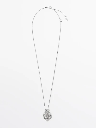Collier mini pendentif pièce dentelle