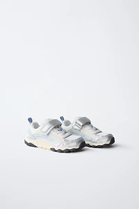 BAREFOOT SNEAKERS