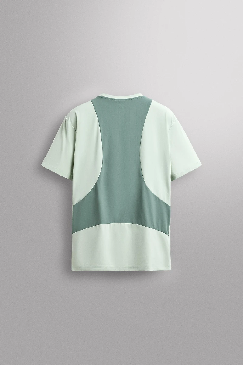 T-SHIRT TECHNIQUE COLOR BLOCK