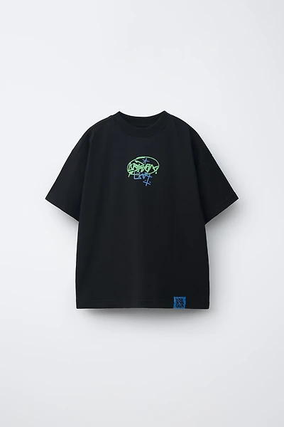 GRAFFITI PRINT T-SHIRT