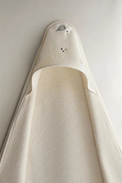 HOT AIR BALLOON HOODED BABY TOWEL
