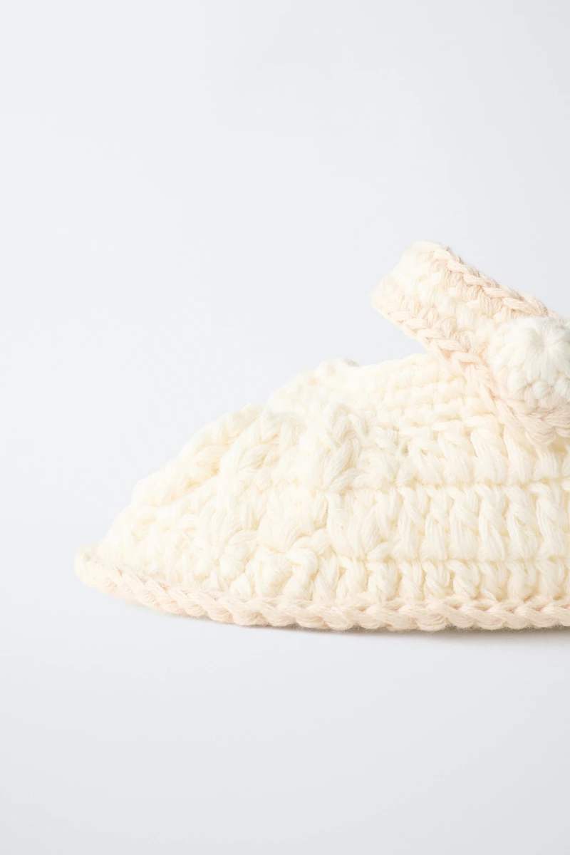 KNIT BOOTIES