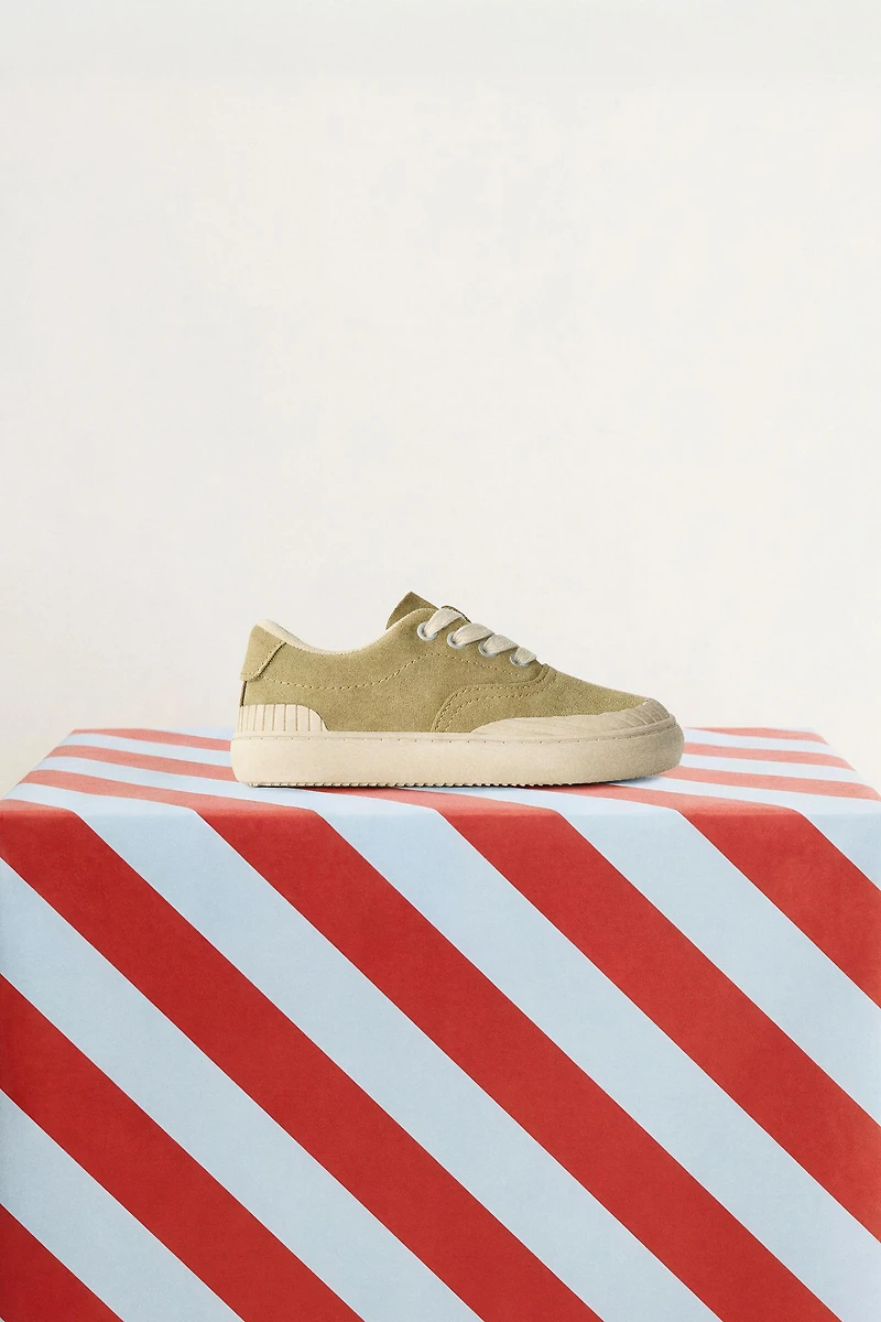 TENNIS OU BASKET EN CUIR