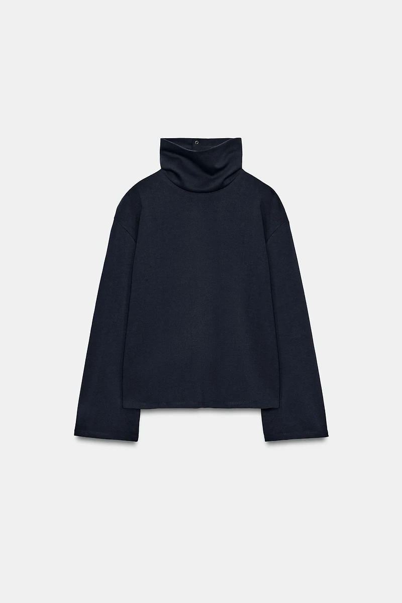 HIGH NECK SWEATSHIRT