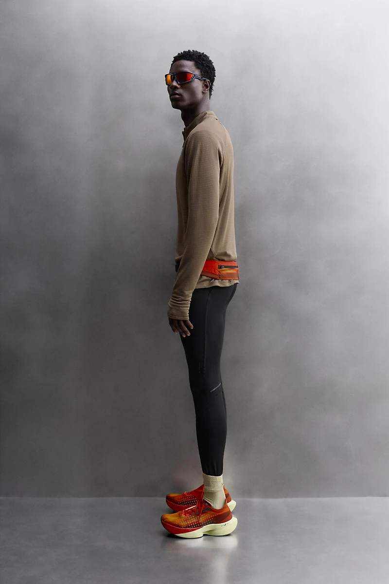 POLARTEC© QUARTER-ZIP SWEATSHIRT