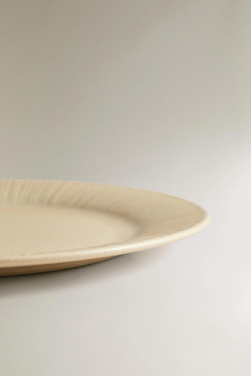 STRIPED STONEWARE DINNER PLATE