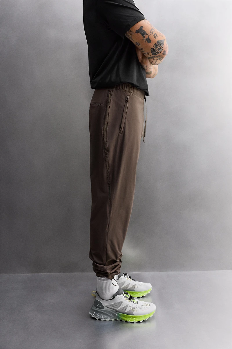 TECHNICAL PANTS