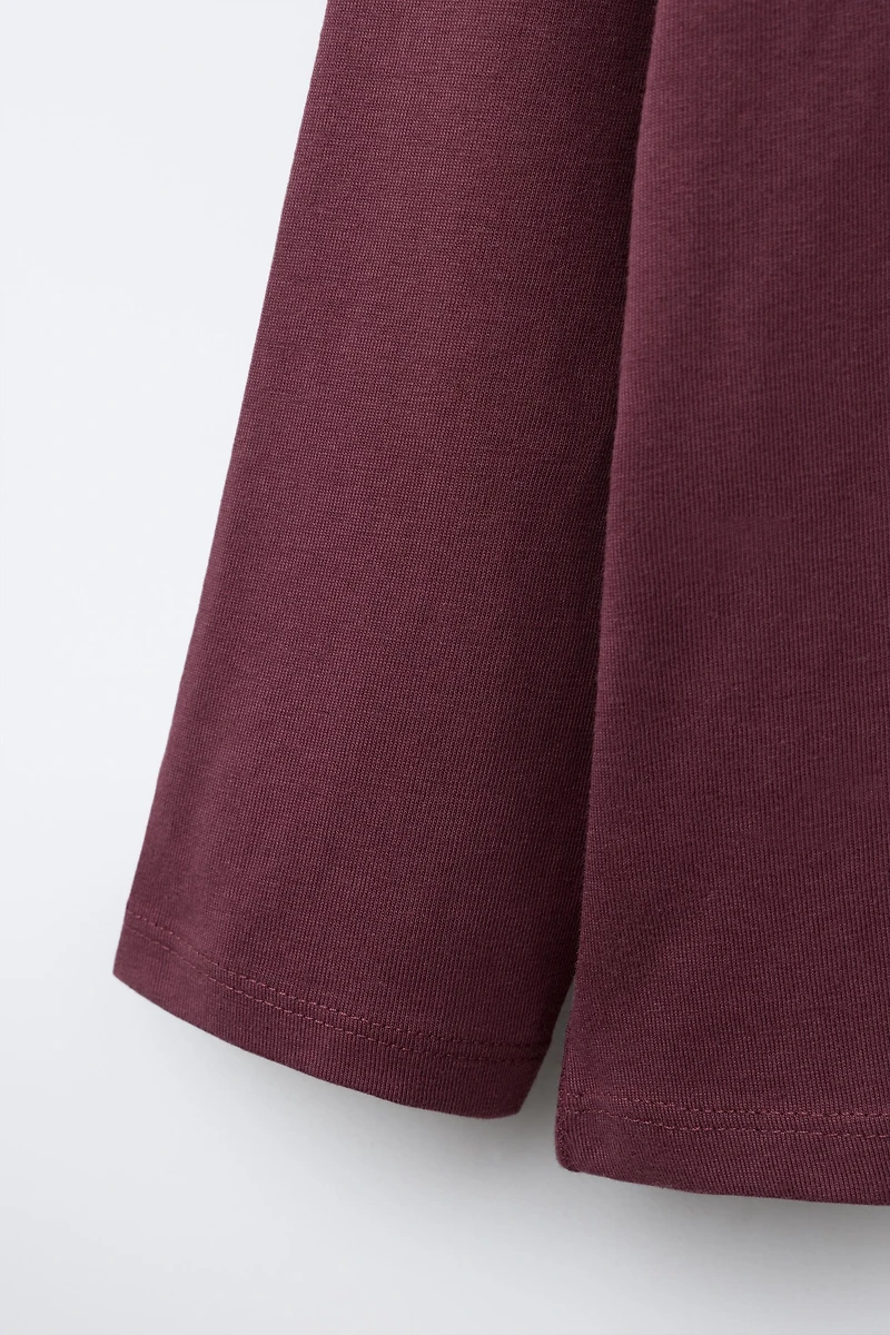 BASIC EMBROIDERED HEART T-SHIRT