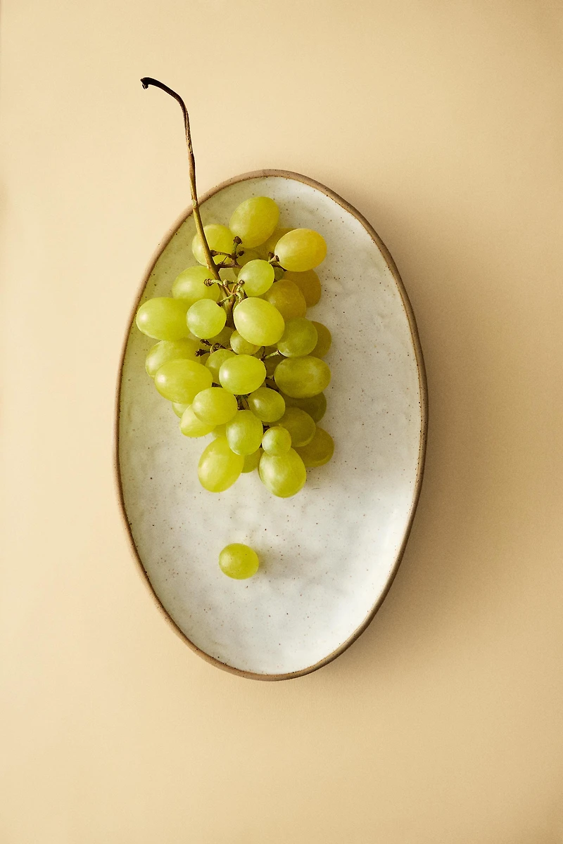 TEXTURED OVAL SERVING DISH