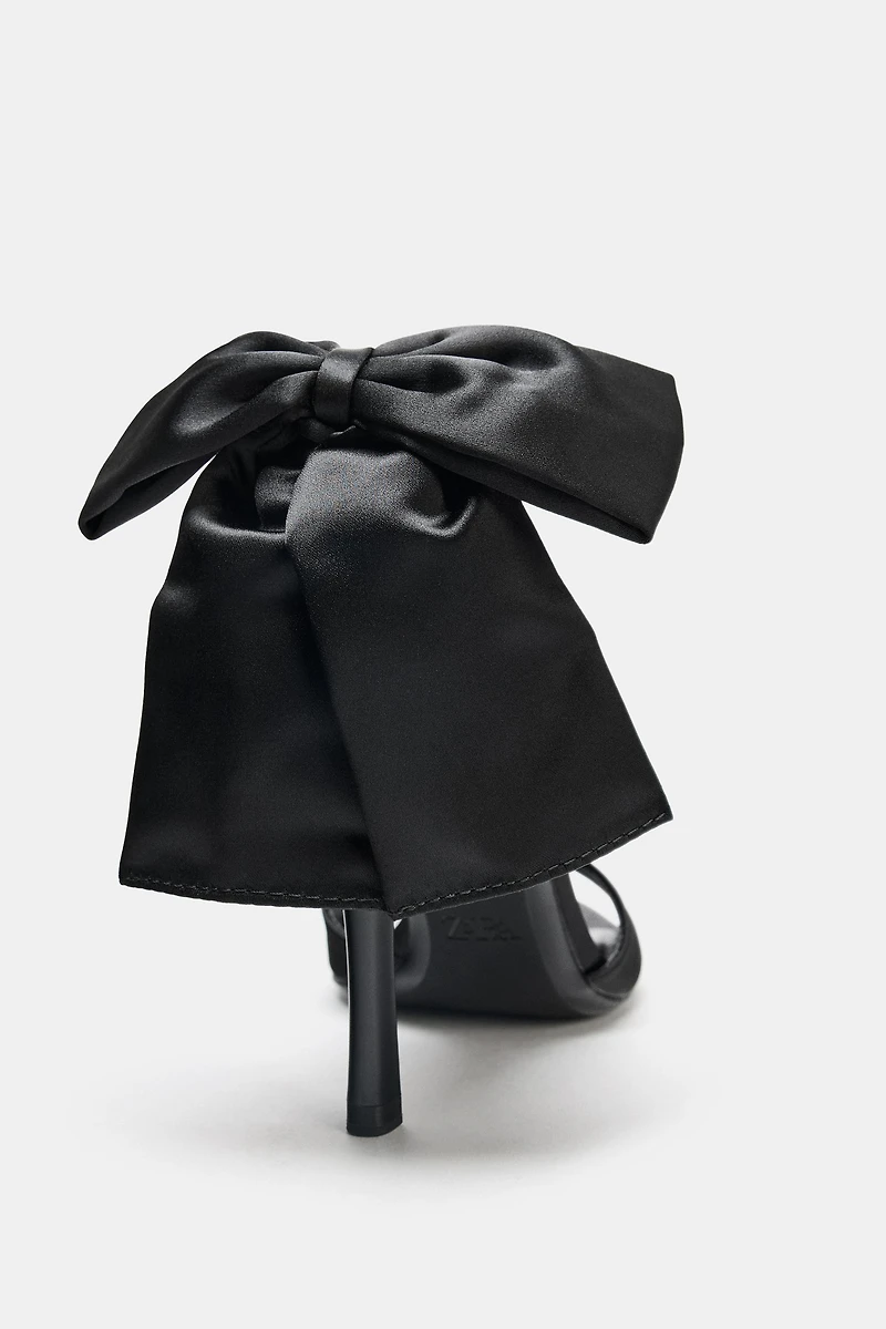 MAXI BOW HEELED SANDALS