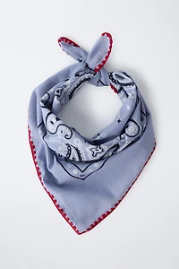 CONTRAST PAISLEY BANDANA