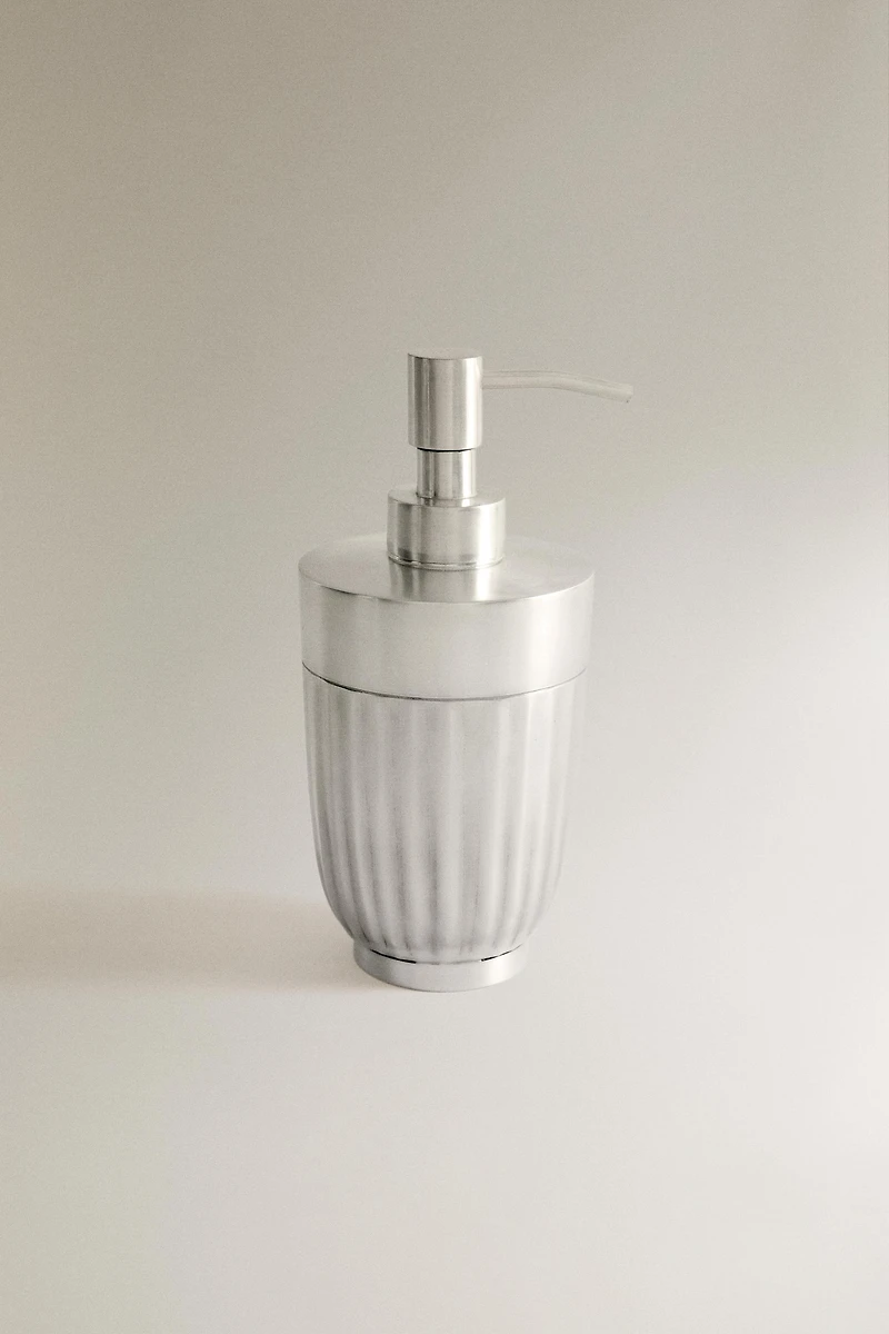 DISTRIBUTEUR SAVON MÉTAL ONDULÉ