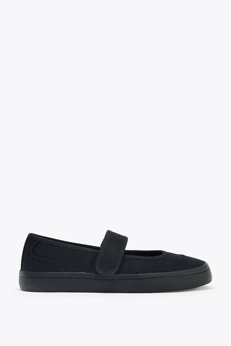 FABRIC STRAP BALLET FLATS